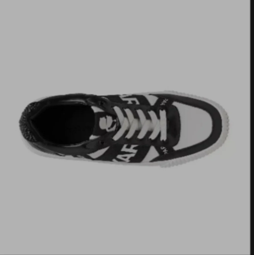 MICROSUEDE AND TUMBLED PU UPPER •KARL LAGERFELD LOGO PRINTED UPPER DETAIL •RHINE - Picture 5 of 6